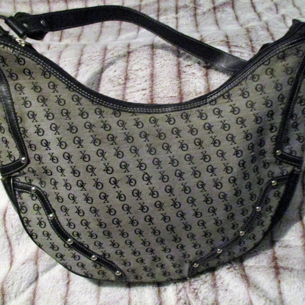 XOXO Purse - Picture 4 of 4